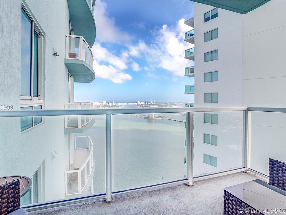 1st image of 1900 N Bayshore Dr APT 3233