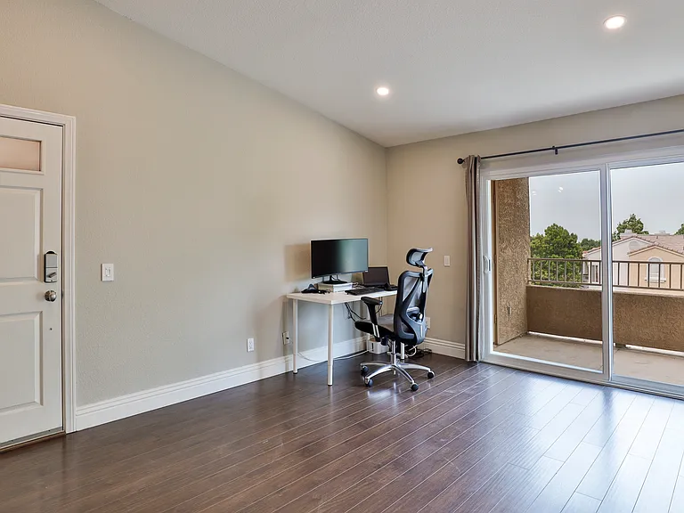 2320 Del Mar Way #305 — Photo 3