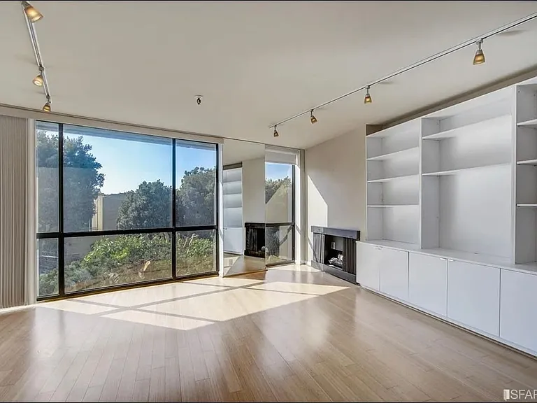 2295 Vallejo St #309 — Photo 2