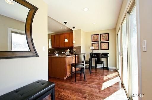 5th image of 7526 S King Dr Floor 1