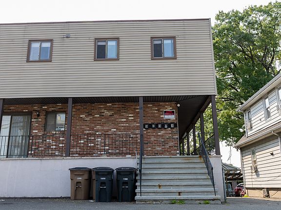 3rd image of 79 Victory St #3