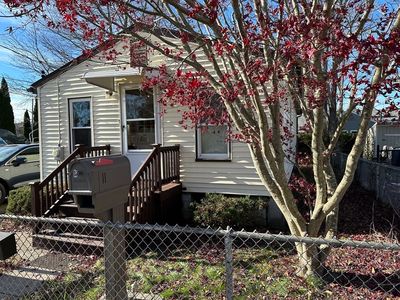 11 Maywood St, New Bedford, MA, 02745