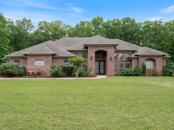 529 Enchanted Valley Ln, N Little Rock, AR 72118