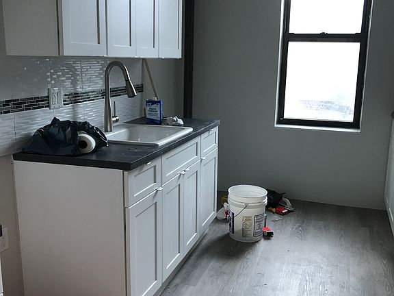 5th image of 137-05 Franklin Ave APT 6B
