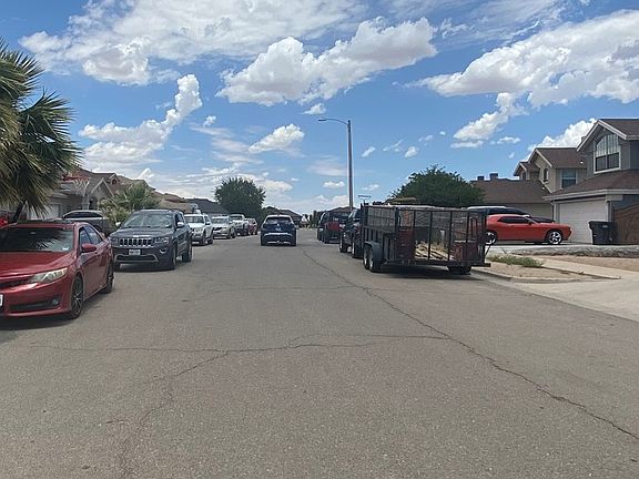 5th image of 224 Lago Grande Dr