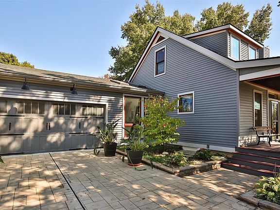 4th image of 4947 Nagel Ave