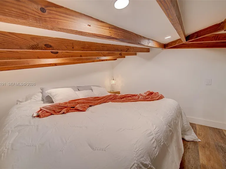 6631 Tamiami Canal Rd — Photo 15