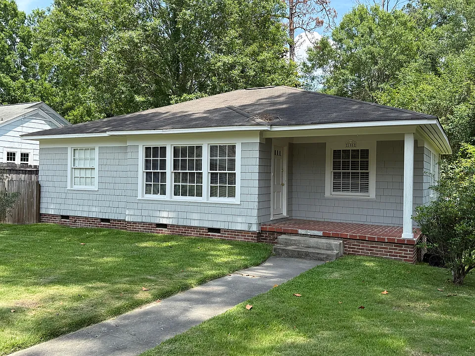 105 Kimball Ave