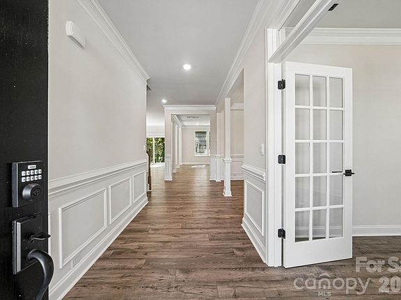 2nd image of 6148 Sylvan Dr