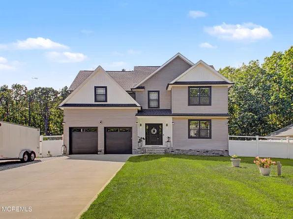 562 Egenolf Avenue, Bayville, NJ 08721