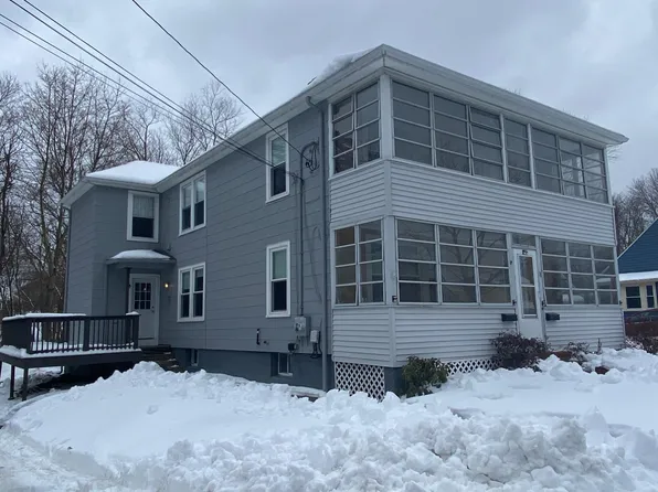 9 Elizabeth St, Uxbridge, MA 01569