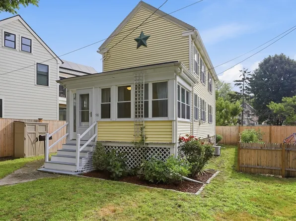 98 Grove St, Melrose, MA 02176