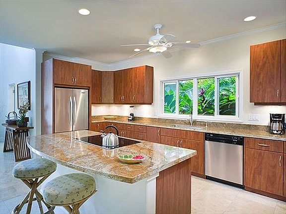 3rd image of 521D Kawailoa Rd