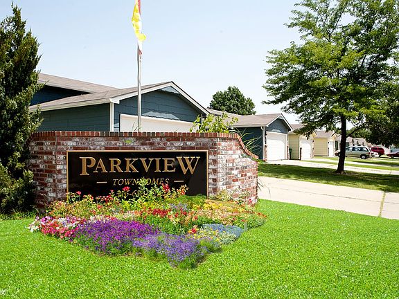 PARKVIEW VILLAS ENTRANCE