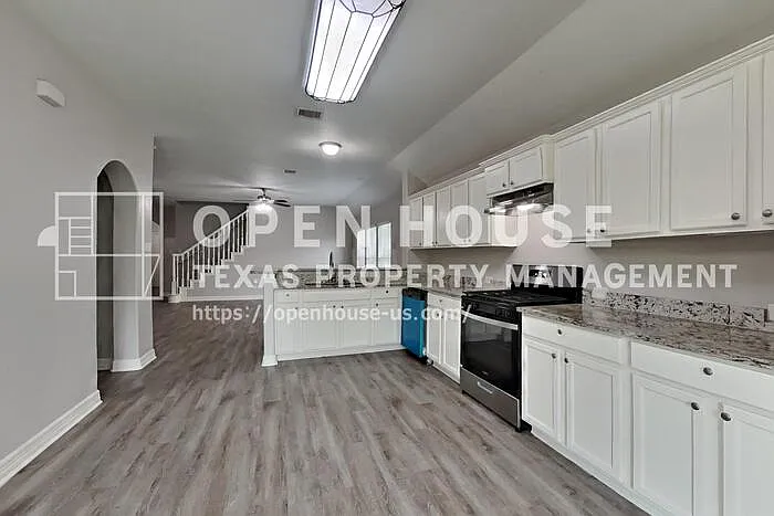 8902 Carmel Grove Ln — Photo 6