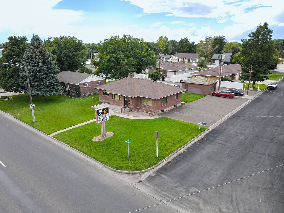 1st image of 2300 Overland Ave