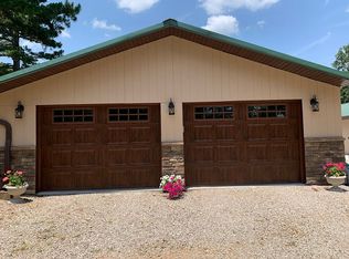 10197 Overland Rd, Potosi, MO 63664