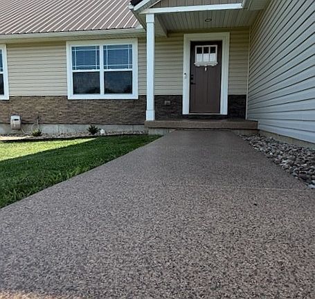 5th image of 1100 Pine Meadow Drive
