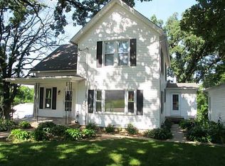702 N Williams St, Anamosa, IA 52205