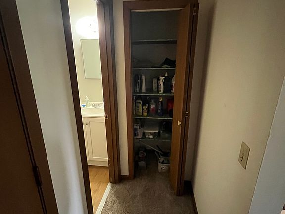 5th image of 654-660 Harriman Ave S