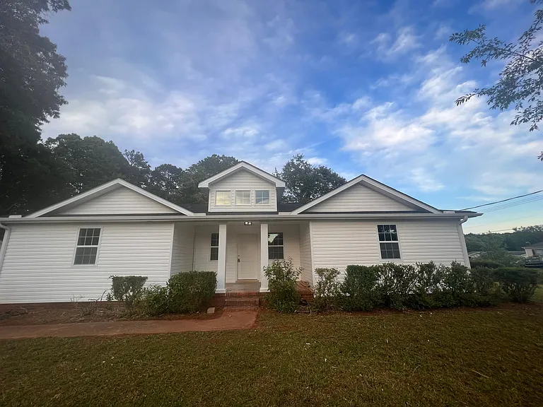 Saville Ct — Photo 6