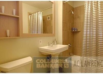 2nd image of 561 10th Ave APT 21H