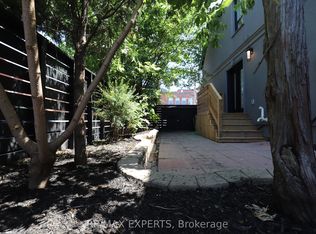1464 Dufferin St, Toronto, ON M6H 3L3