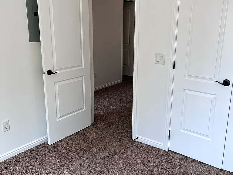 Upstairs Bedroom 1