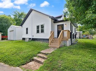107 S Townsend Dr, Leavenworth, IN 47137