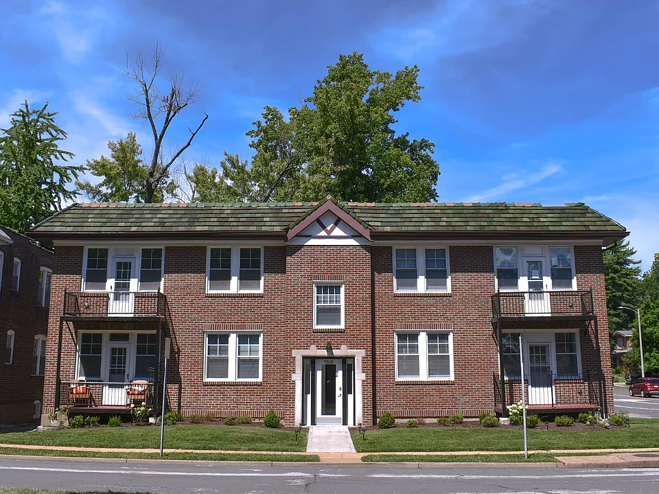 7505 Pershing Ave #1E
