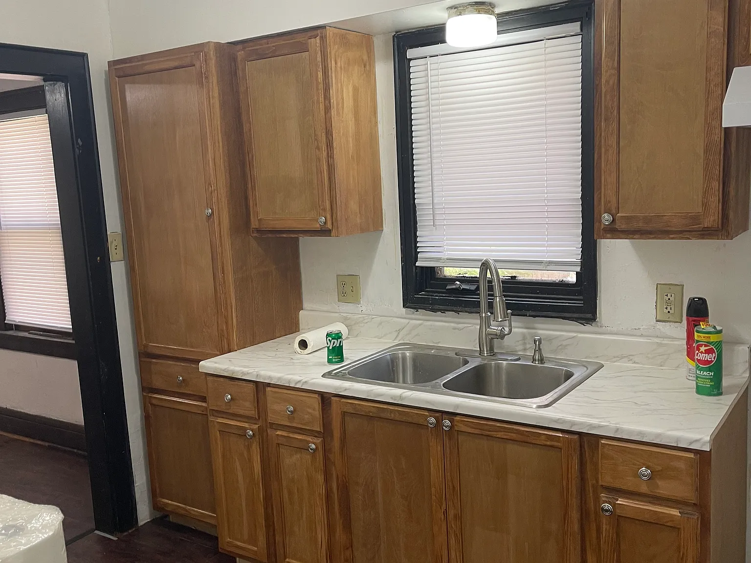 4 bed, 1464 sqft, $2,200 — Photo 3