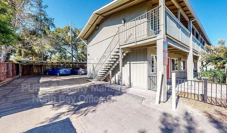555 Dexter St #I — Photo 14