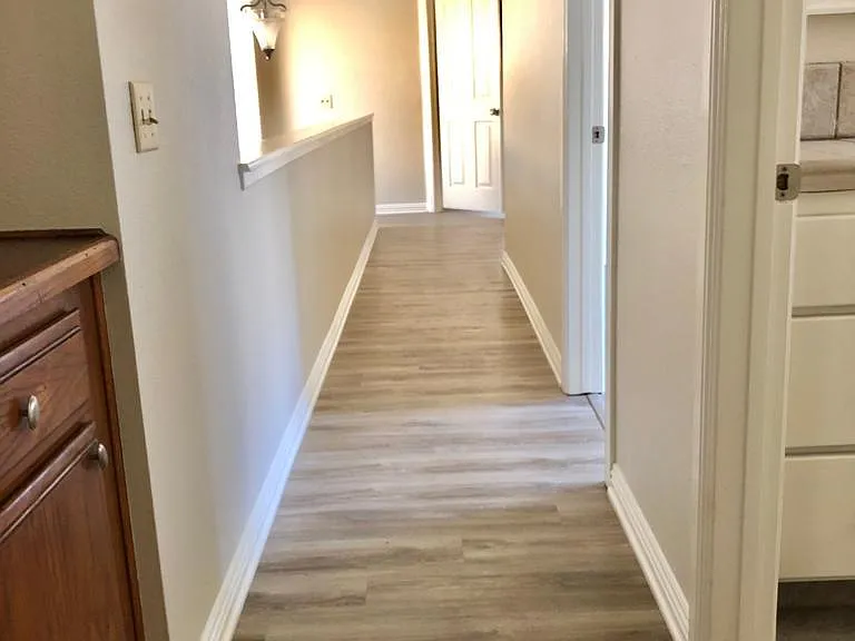 Goldenview Dr — Photo 16