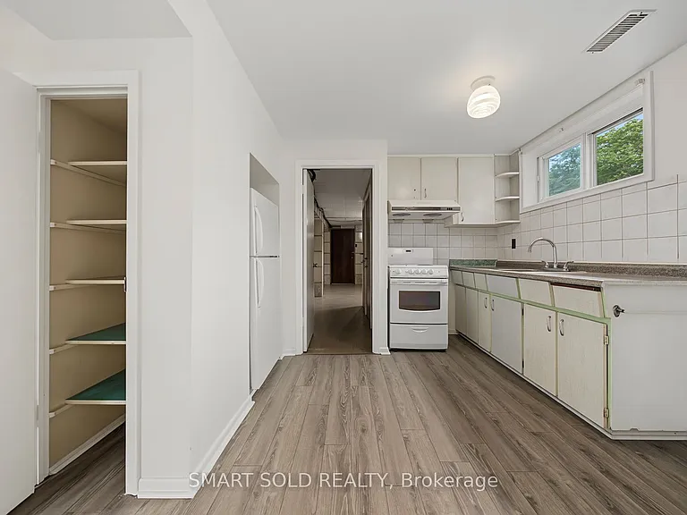 1 Cameo Cres — Photo 29