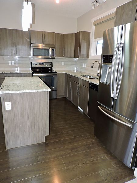 Edmonton House for rent - 4 Bedrooms — photo 9
