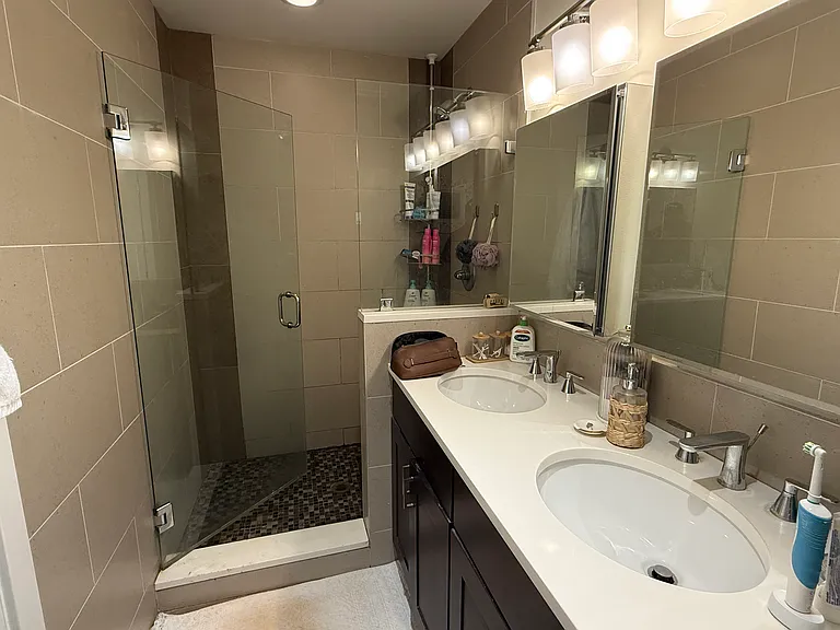 1603 Christian St #C — Photo 23