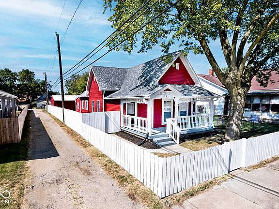 3rd image of 102 N Elder Ave