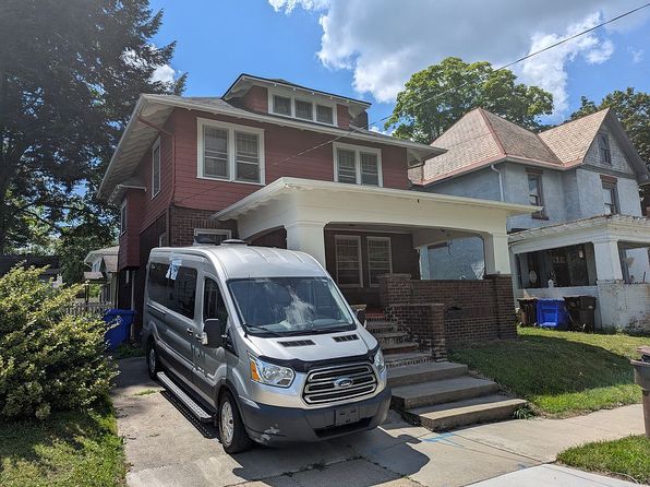 16 College Ave