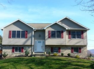 4001 Hilltop Ave, Reading, PA 19605