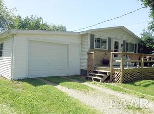 1246 S Avenue A, Canton, IL 61520
