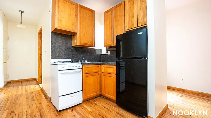 Rented by Nooklyn NYC LLC | media 22