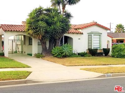 7813 West Blvd, Inglewood, CA, 90305