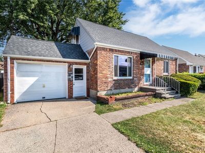 210 Danbury Dr, Cheektowaga, NY, 14225