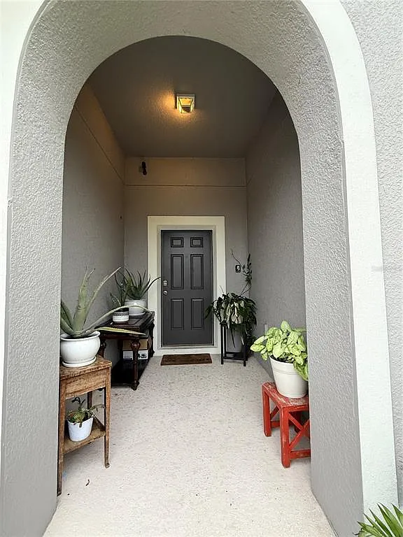 2 bed, 1.0 bath, 400 sqft, $1,950 — Photo 2