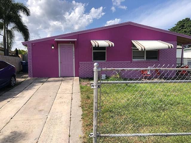 1st image of 1052 W 26th  Street