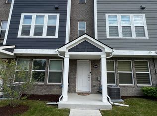 2897 Square Lake Ct, Troy, MI 48085