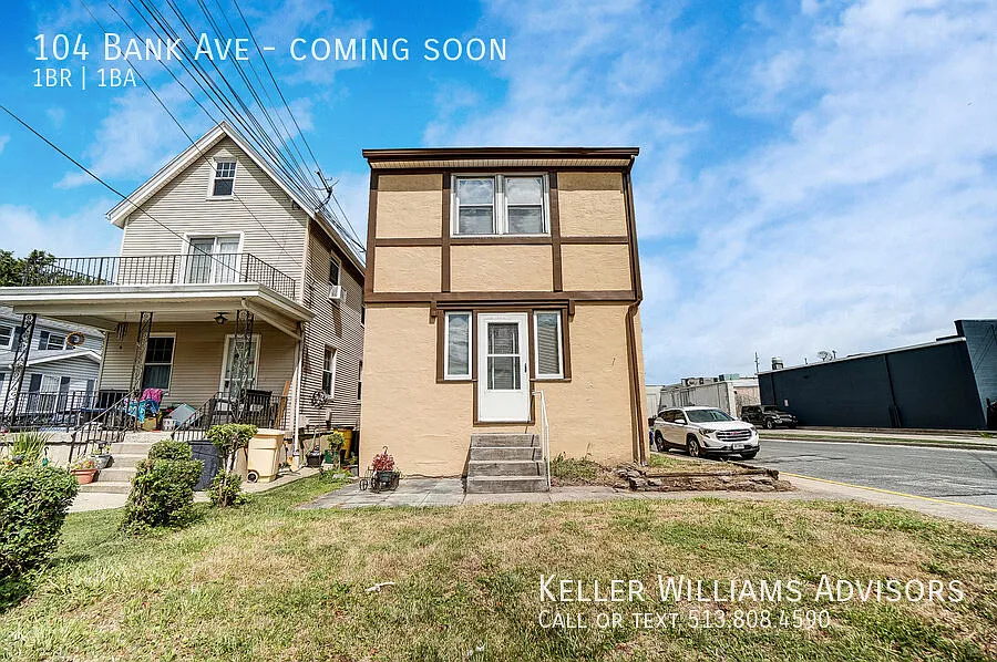 104 Bank Ave — Photo 4