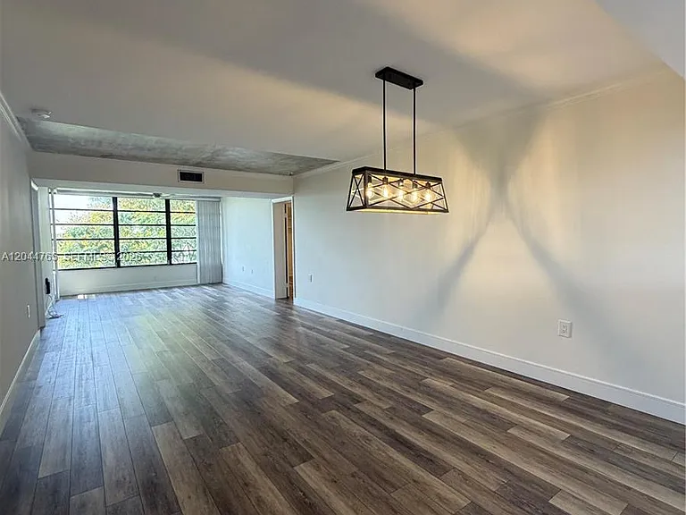 1705 Whitehall Dr #403 — Photo 15