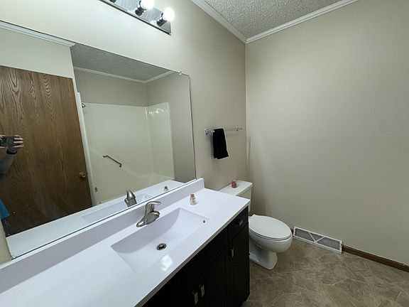 4th image of 3405 Gaines Mill Rd #9