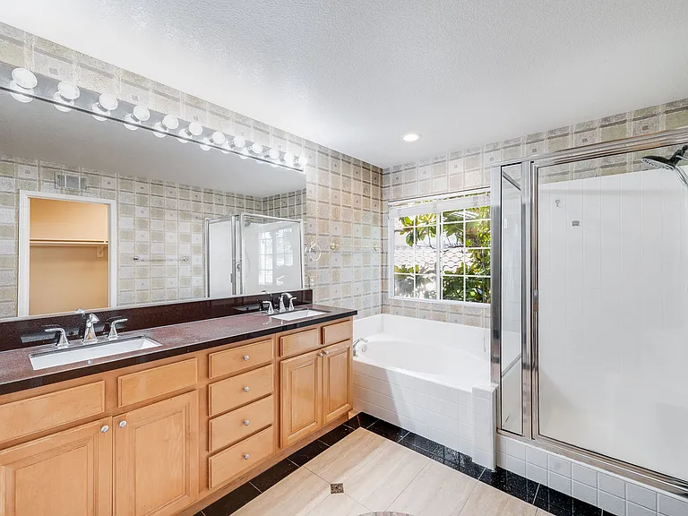11761 Fricker Ave — Photo 25